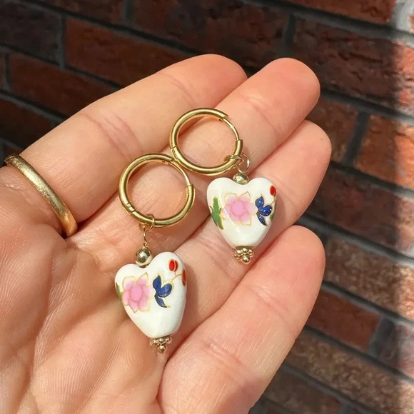 Portofino Porcelain Flower Heart Earrings - Picture 4 of 6